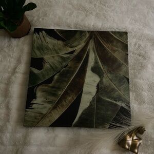 Leaf Pattern Canvas Art